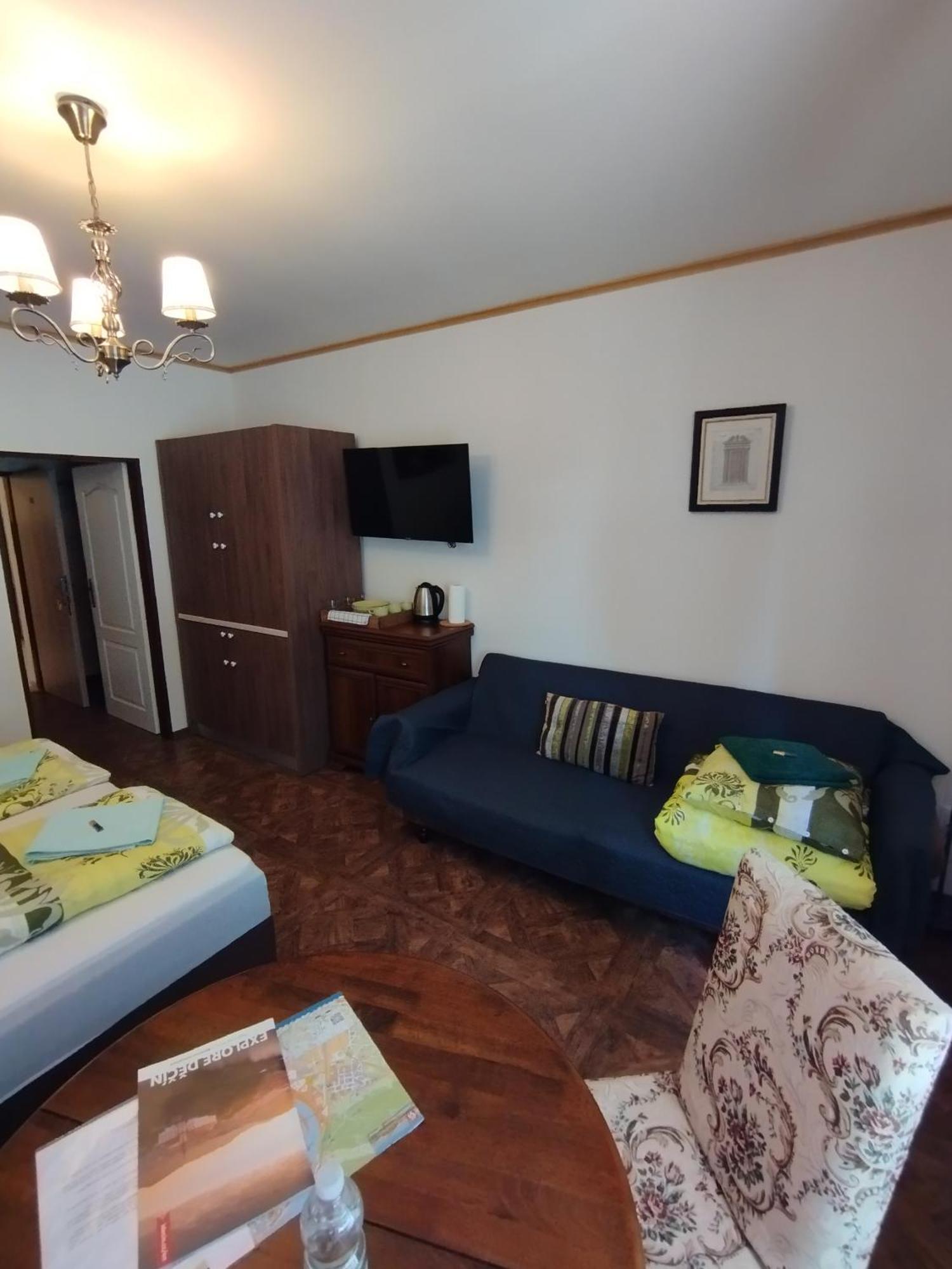 Hotel Bynovecky Zamecek Extérieur photo