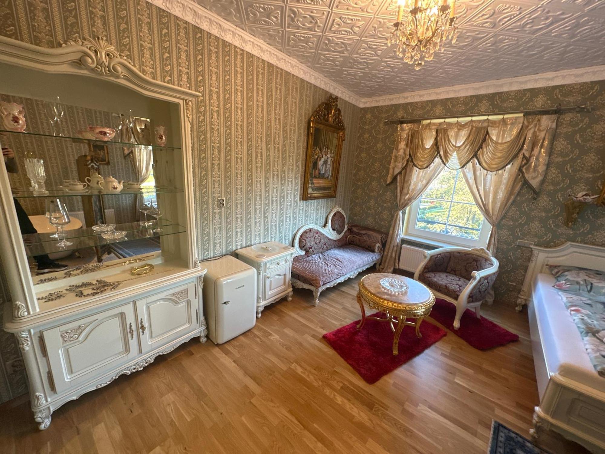 Hotel Bynovecky Zamecek Extérieur photo