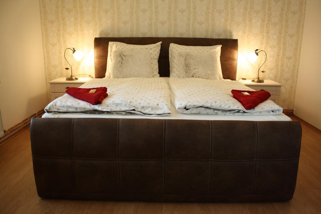 Hotel Bynovecky Zamecek Extérieur photo