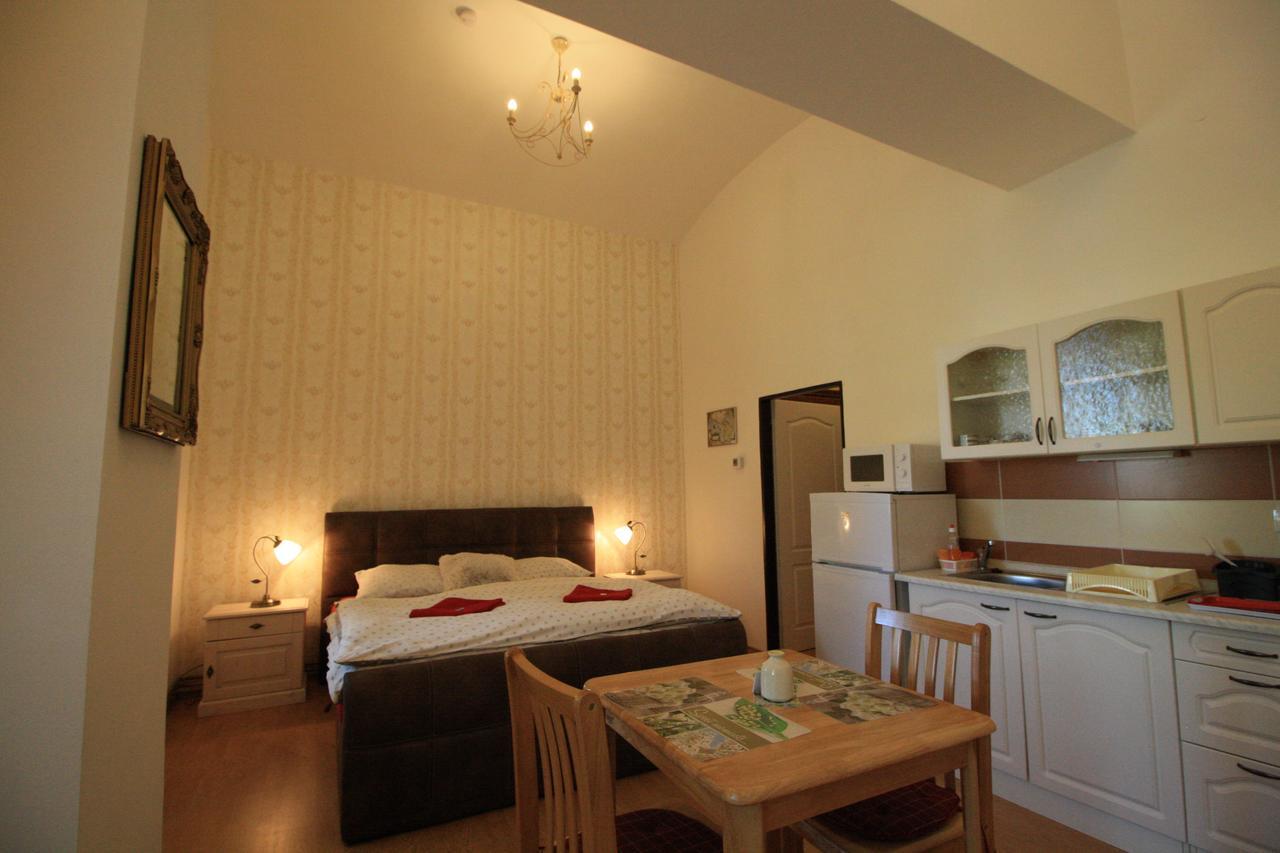 Hotel Bynovecky Zamecek Extérieur photo