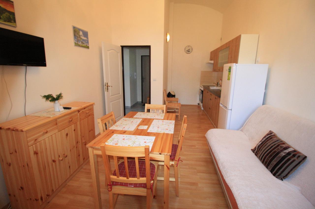 Hotel Bynovecky Zamecek Extérieur photo